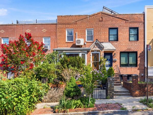 2005 26th Street , Astoria, NY 11105