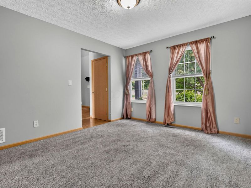 2710 Prairie Grass Drive, Lancaster, OH 43130 Photo 19