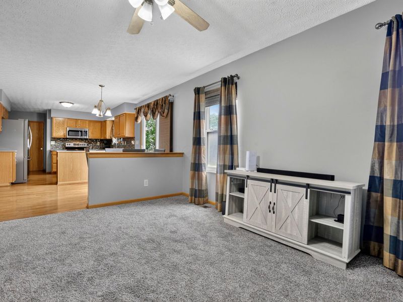 2710 Prairie Grass Drive, Lancaster, OH 43130 Photo 9
