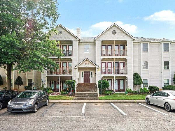 6165 Meadow Rose Lane , Charlotte, NC 28215