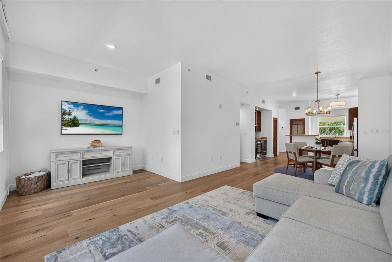 433 Central Avenue, Sarasota, FL 34236 Photo