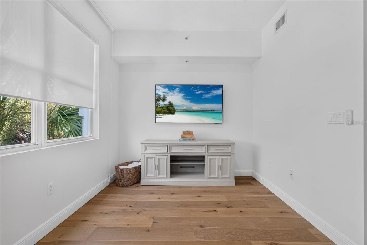 433 Central Avenue, Sarasota, FL 34236 Photo