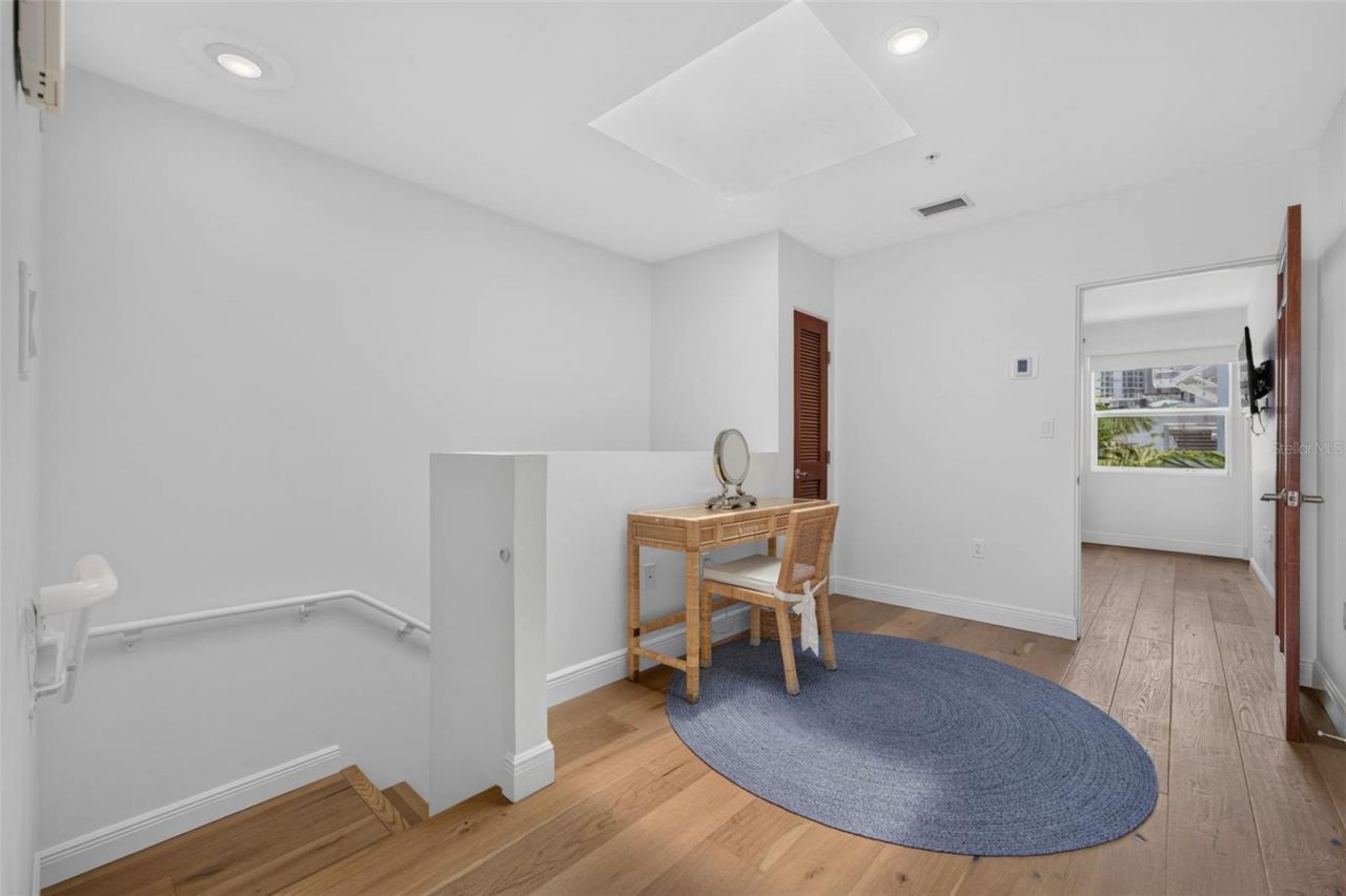 433 Central Avenue, Sarasota, FL 34236 Photo