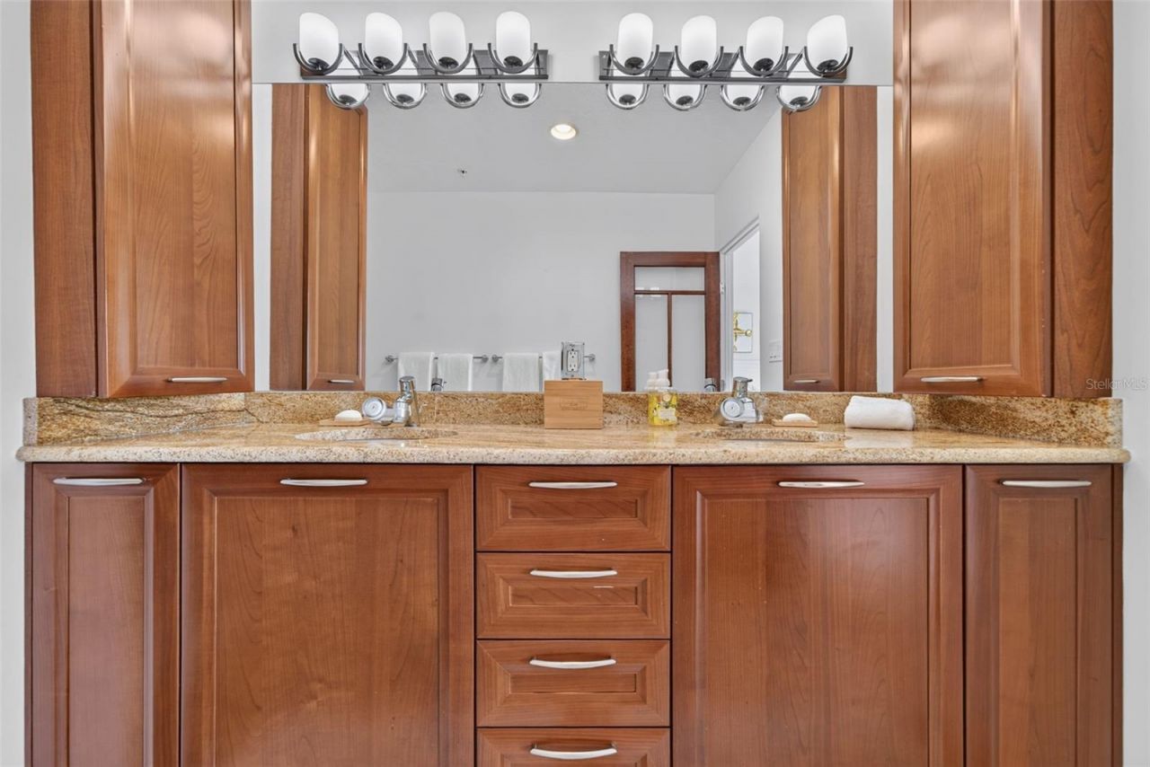 433 Central Avenue, Sarasota, FL 34236 Photo