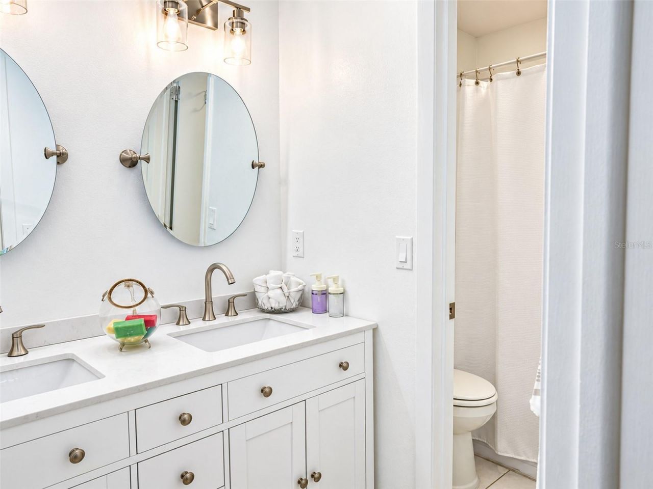 11861 Raintree Drive, Unit 65, Tampa, FL 33617 Photo