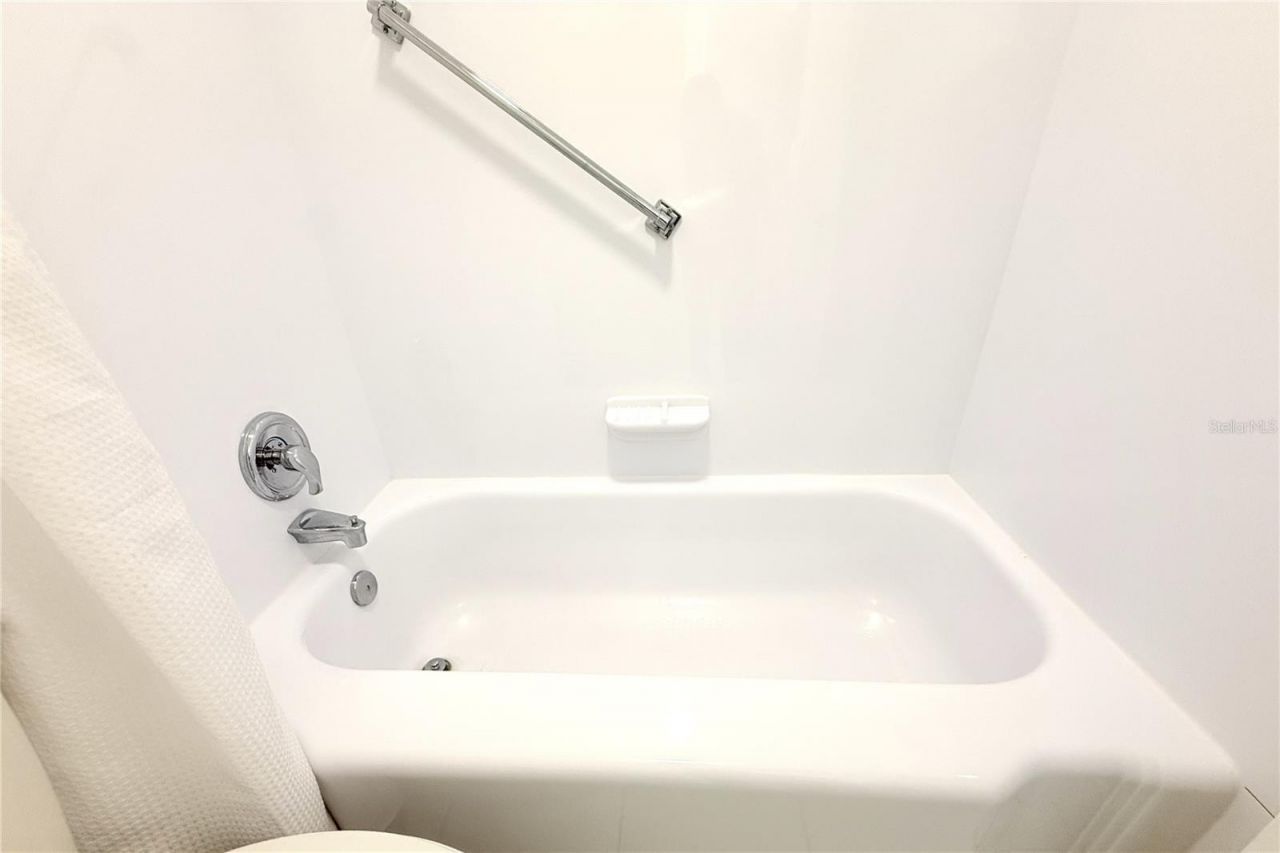 11861 Raintree Drive , Unit 65, Tampa, FL 33617 Photo
