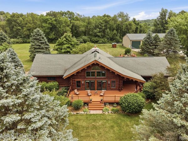 6900 Eveline Drive, Holly Township, Mi 48442
