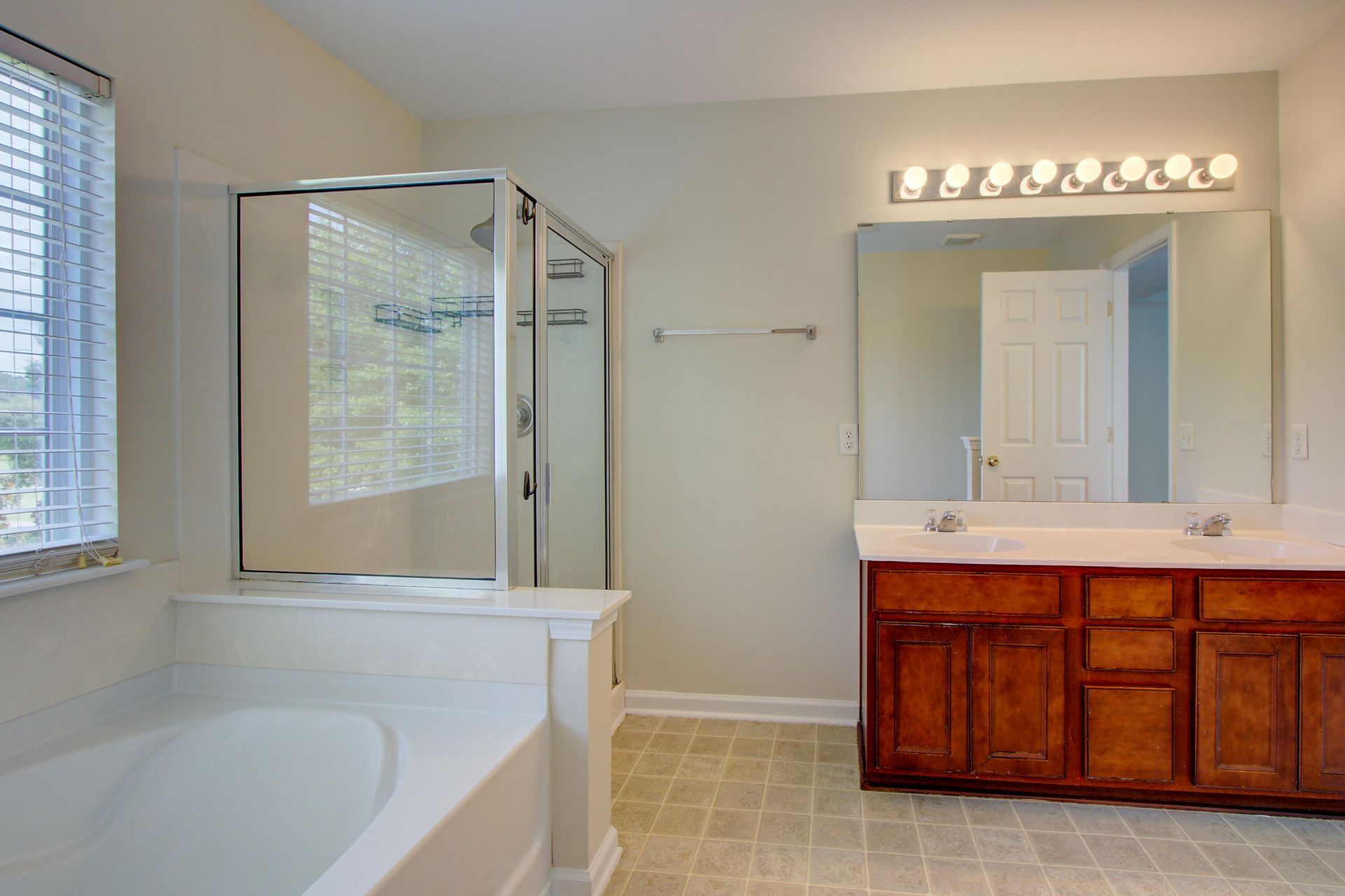 130 Decatur Drive Photo 15