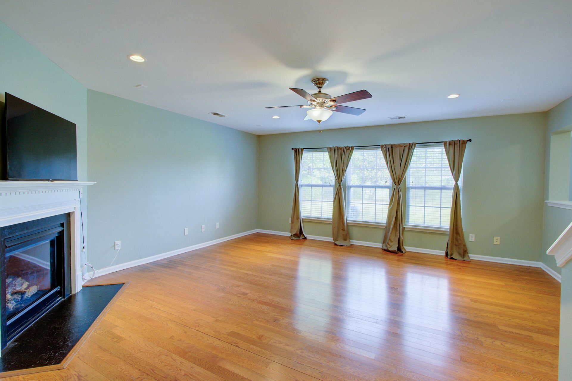 130 Decatur Drive Photo 6