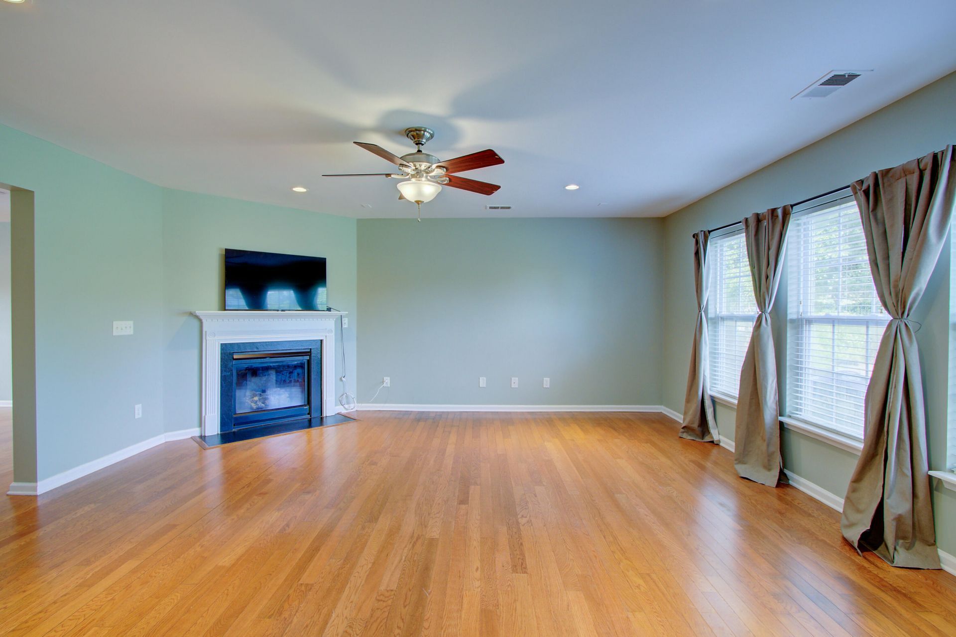 130 Decatur Drive Photo 8