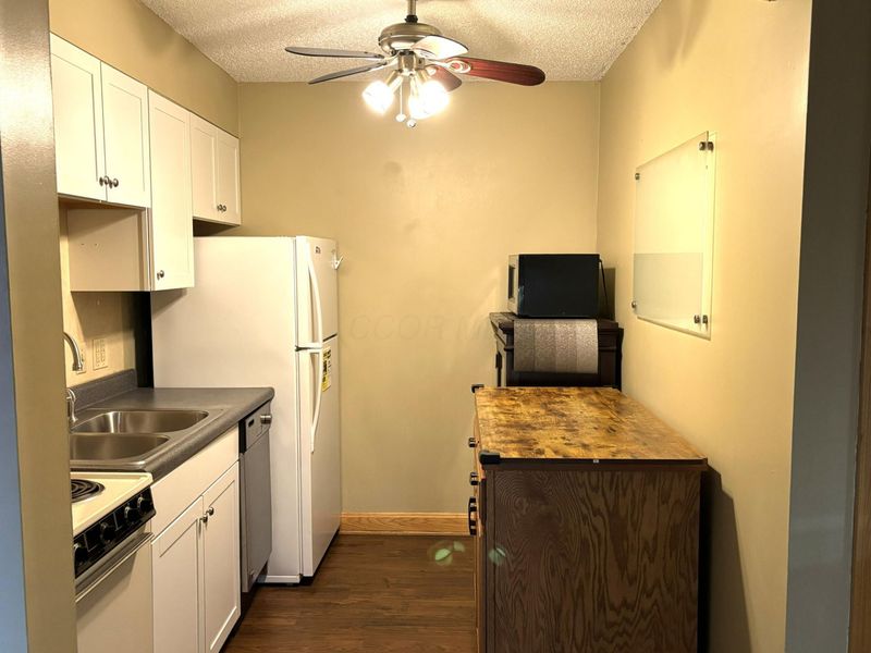 364 W Lane Avenue, Unit 323, Columbus, OH 43201 Photo 11