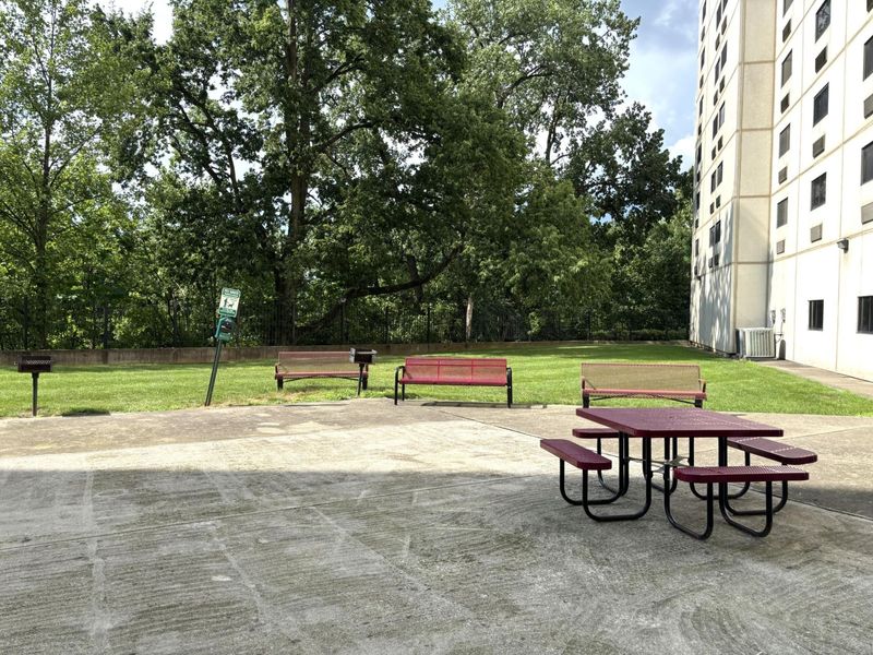 364 W Lane Avenue, Unit 323, Columbus, OH 43201 Photo 16