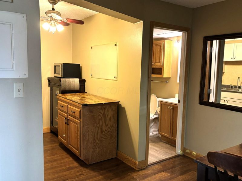 364 W Lane Avenue, Unit 323, Columbus, OH 43201 Photo 9