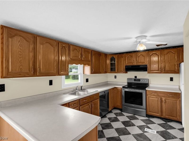 8608 Goddard Craft Lane, Cambridge, OH 43725 Photo 17