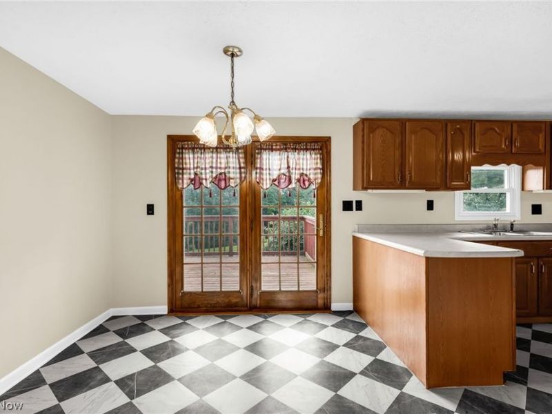 8608 Goddard Craft Lane, Cambridge, OH 43725 Photo 21