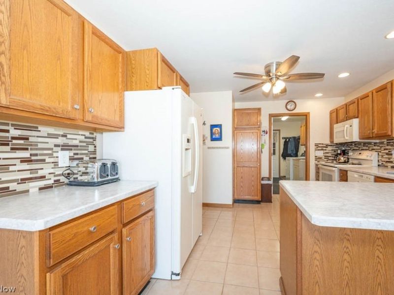 831 Auburn Hills Dr., Unit A, Boardman, OH 44512 Photo 14