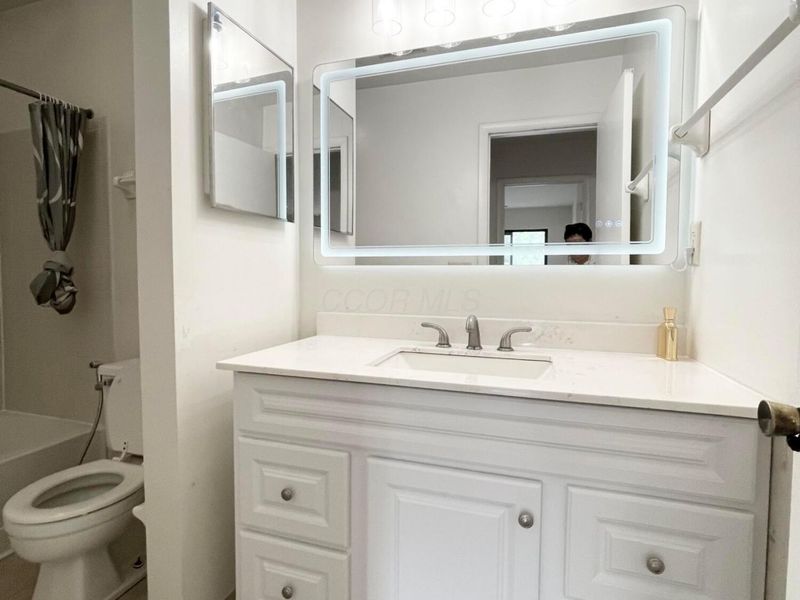 2172 Hedgerow Road, Unit 2172C, Columbus, OH 43220 Photo 23