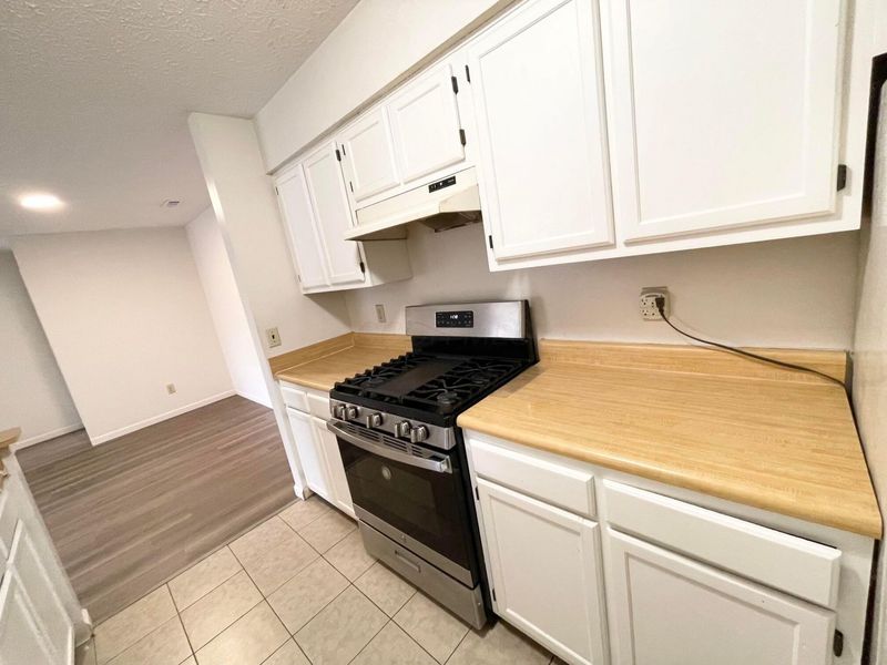 2172 Hedgerow Road, Unit 2172C, Columbus, OH 43220 Photo 9