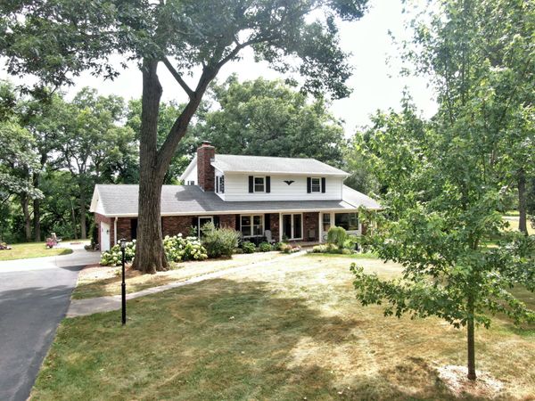 W159 Bartlain Dr, Ixonia, WI 53036