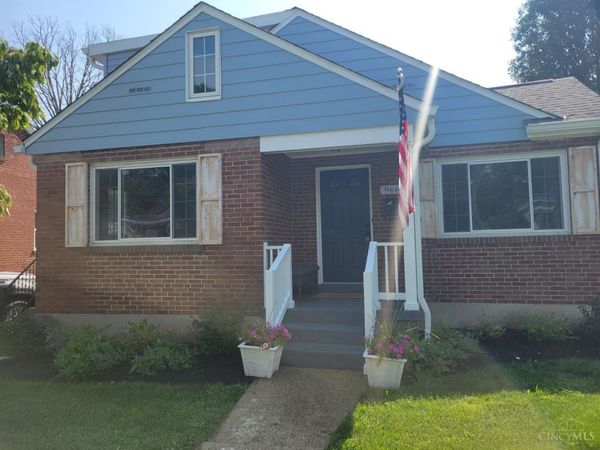 966 Summit Avenue, Glendale, OH 45246