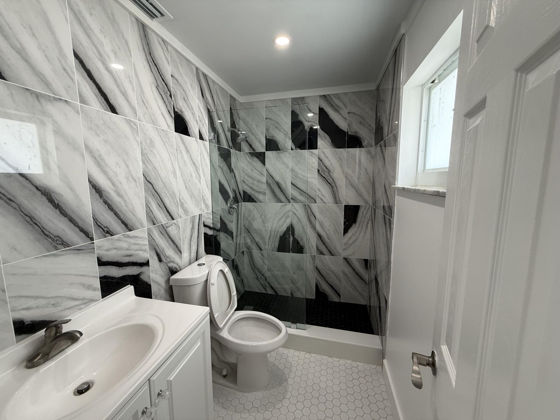 1859 Lincoln Street, Unit 202, Hollywood, FL 33020 Photo