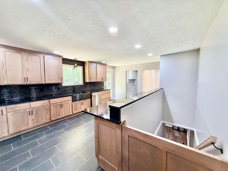 12761 Old Mansfield Road, Mount Vernon, OH 43050 Photo 11