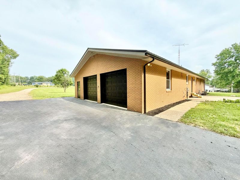 12761 Old Mansfield Road, Mount Vernon, OH 43050 Photo 2
