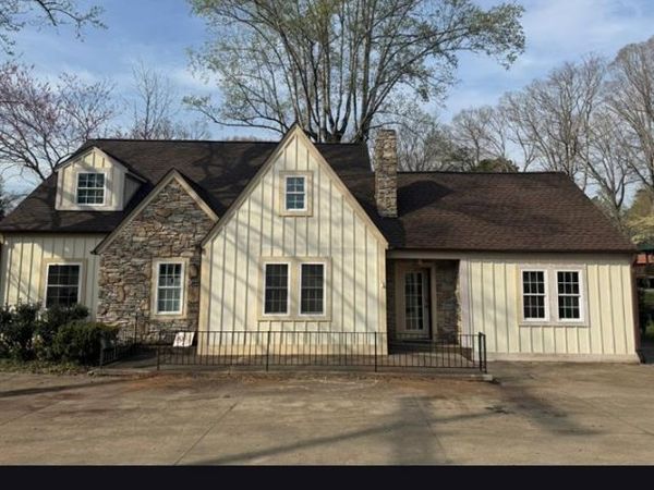 282 W Mountain Street , Rutherfordton, NC 28139