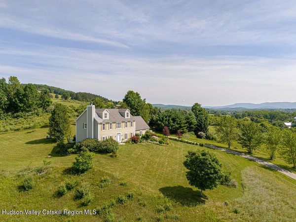1715 County Road 7 , Ancram, NY 12502