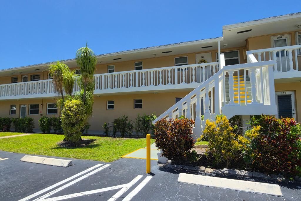 2192 NE 1st Way, Unit 103, Boynton Beach, FL 33435 Photo