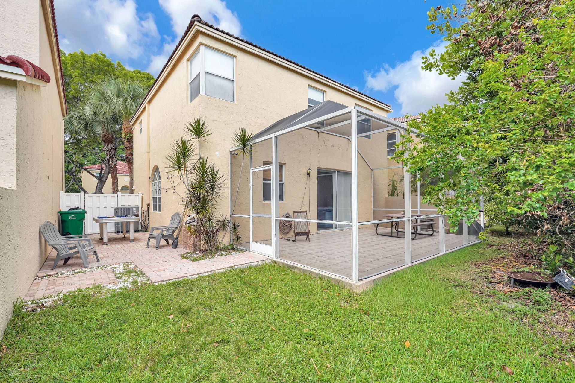 527 NW 87th Lane, Coral Springs, FL 33071 Photo