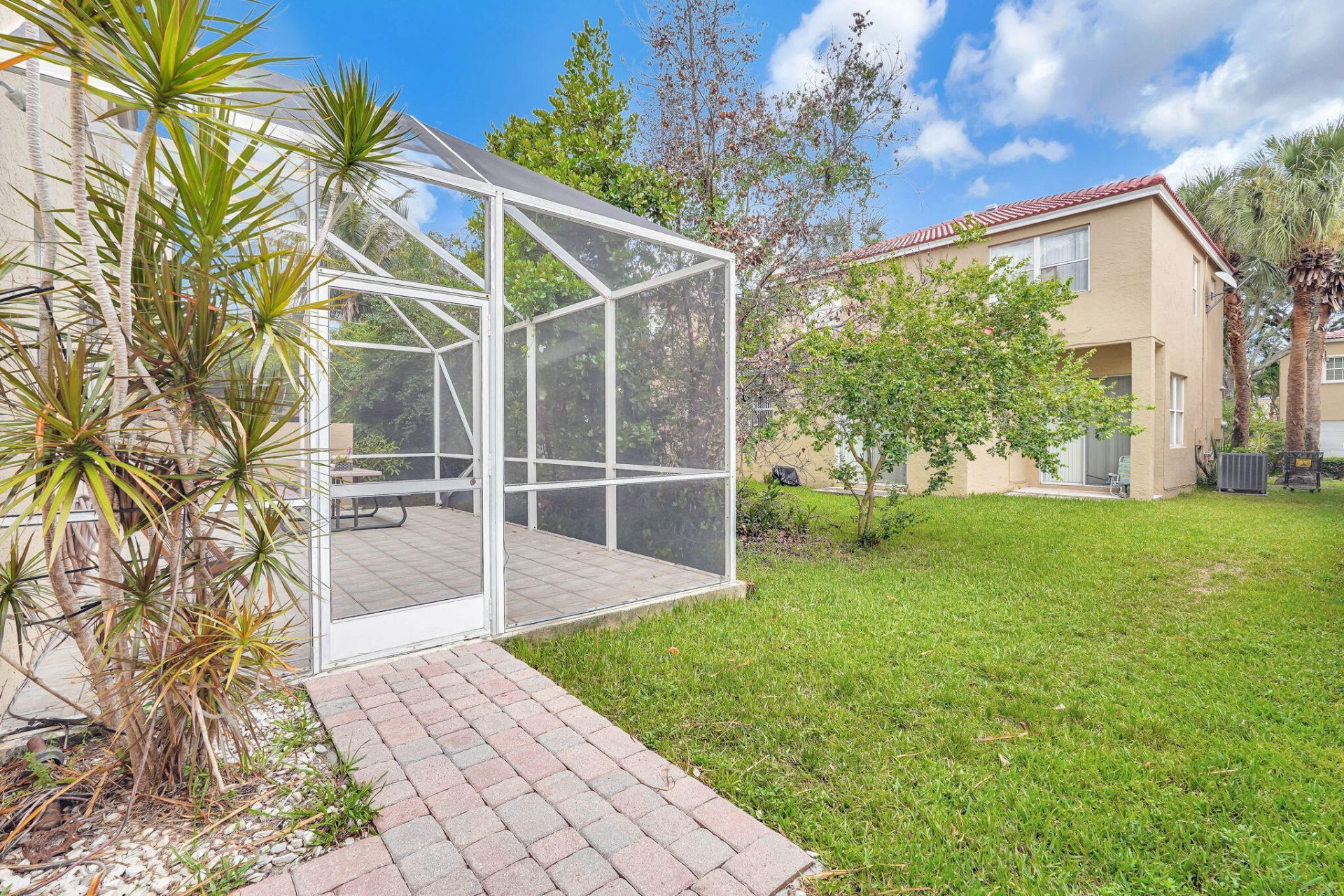 527 NW 87th Lane, Coral Springs, FL 33071 Photo
