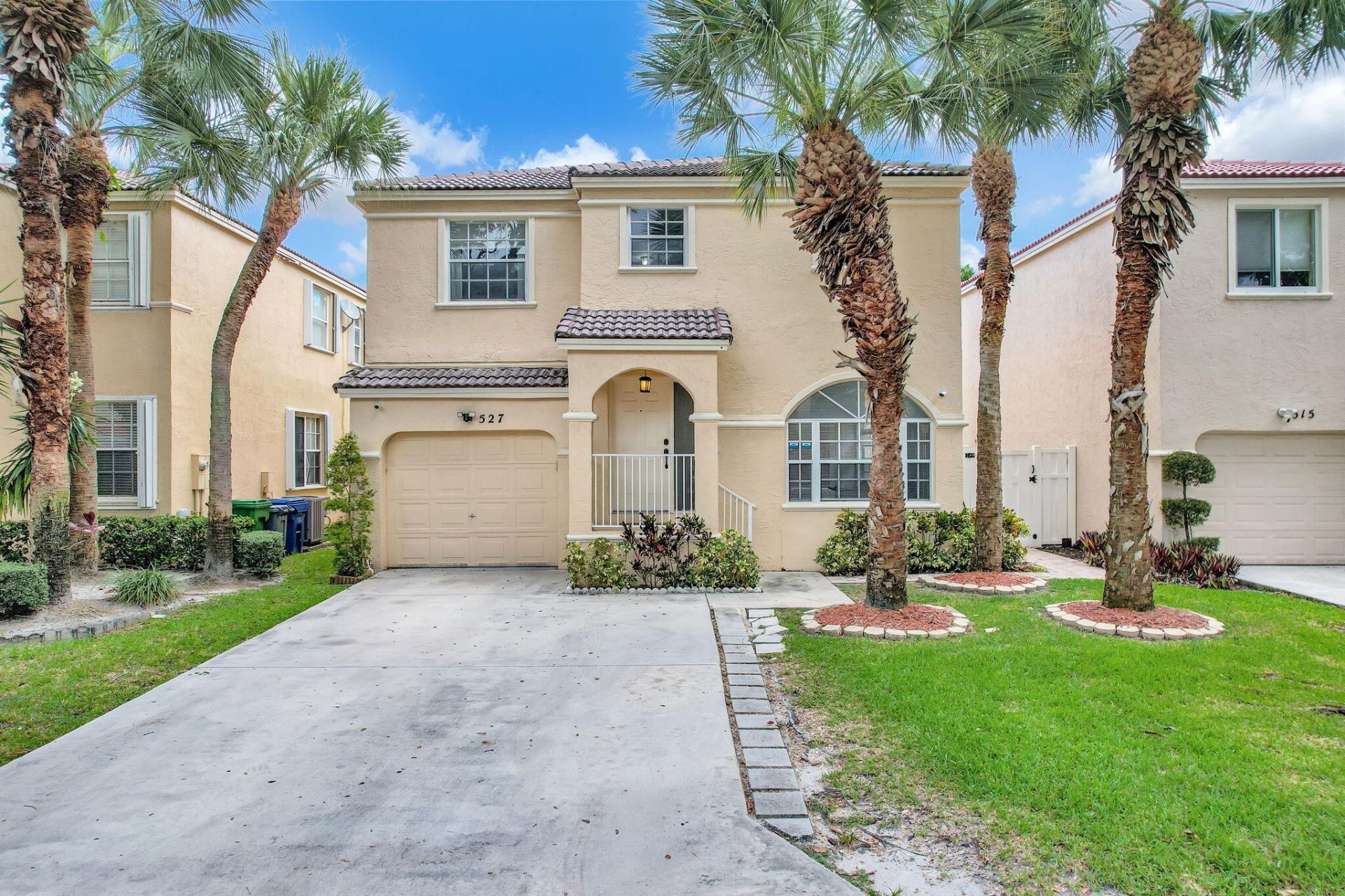 527 NW 87th Lane, Coral Springs, FL 33071 Photo