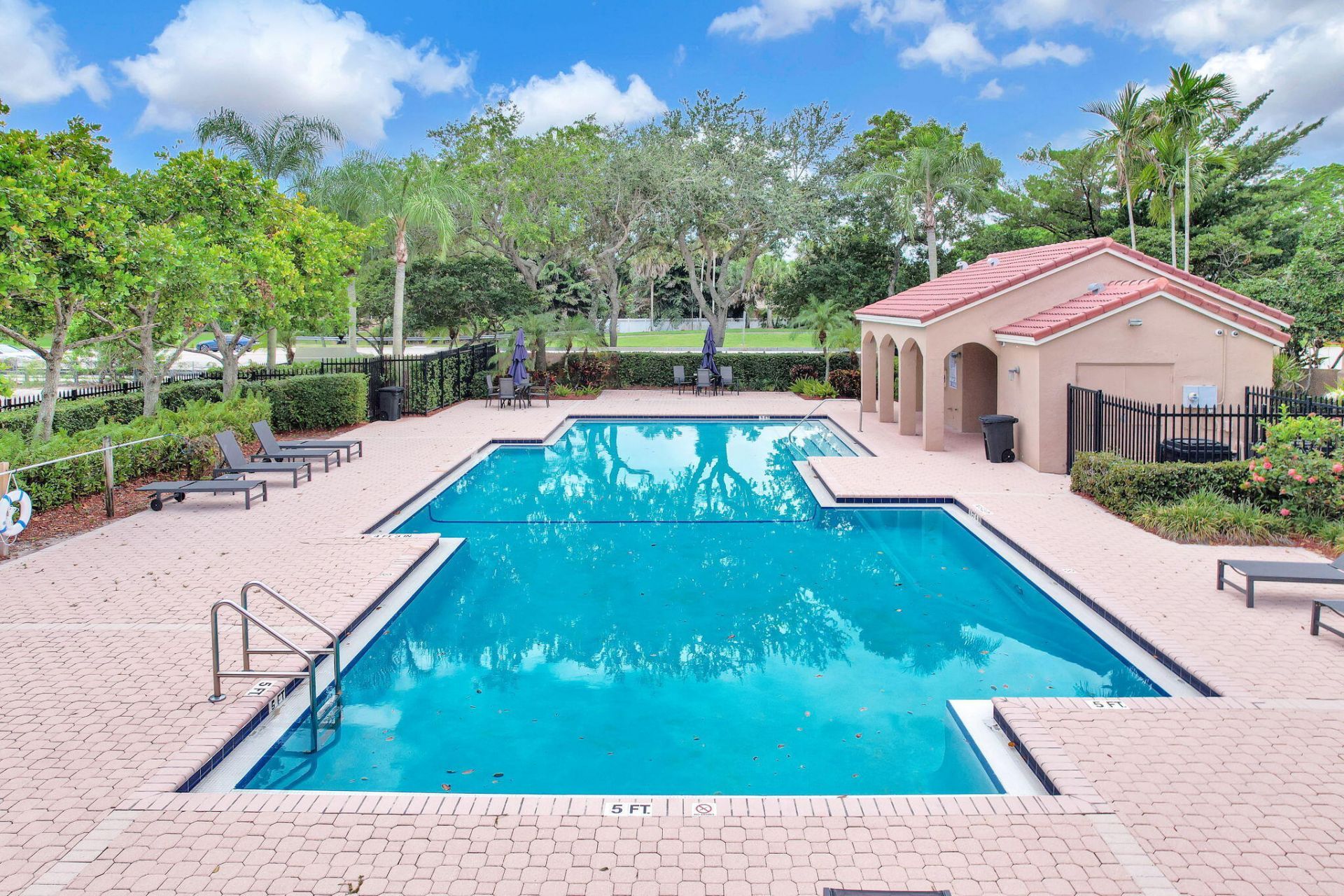 527 NW 87th Lane, Coral Springs, FL 33071 Photo