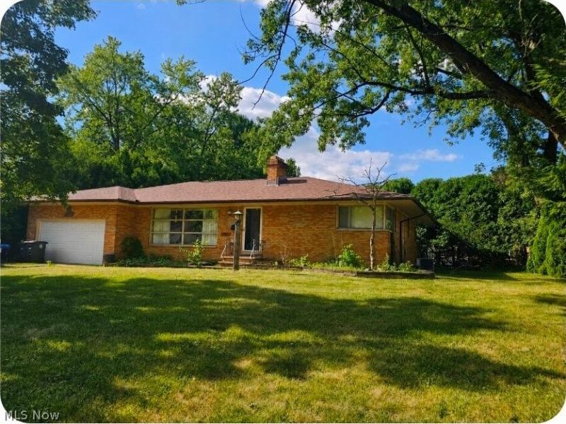1933 Brookshire Road, Akron, OH 44313 Photo 1