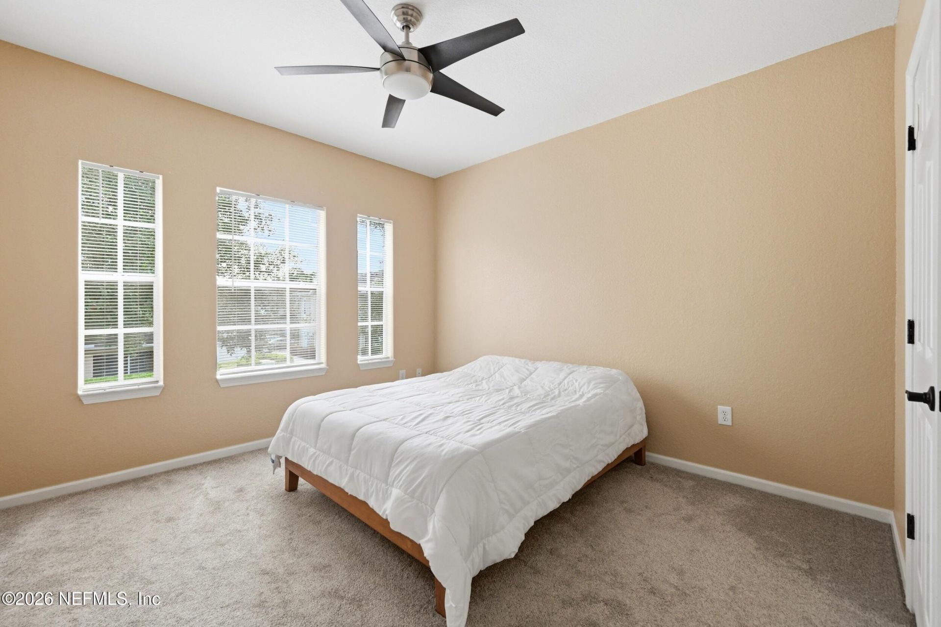 10075 Gate Parkway N, Unit 911, Jacksonville, FL 32246 Photo
