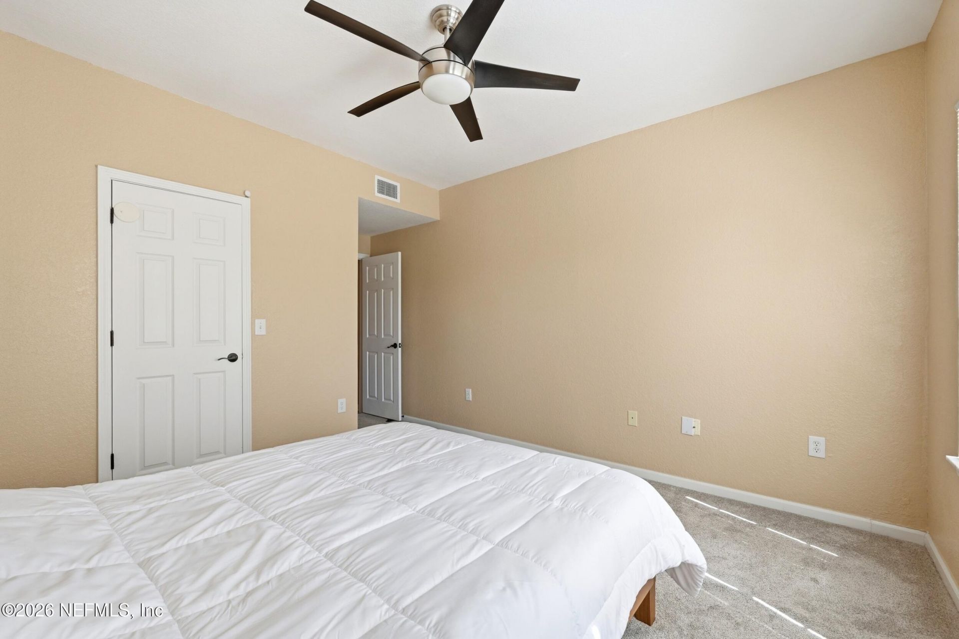 10075 Gate Parkway N, Unit 911, Jacksonville, FL 32246 Photo