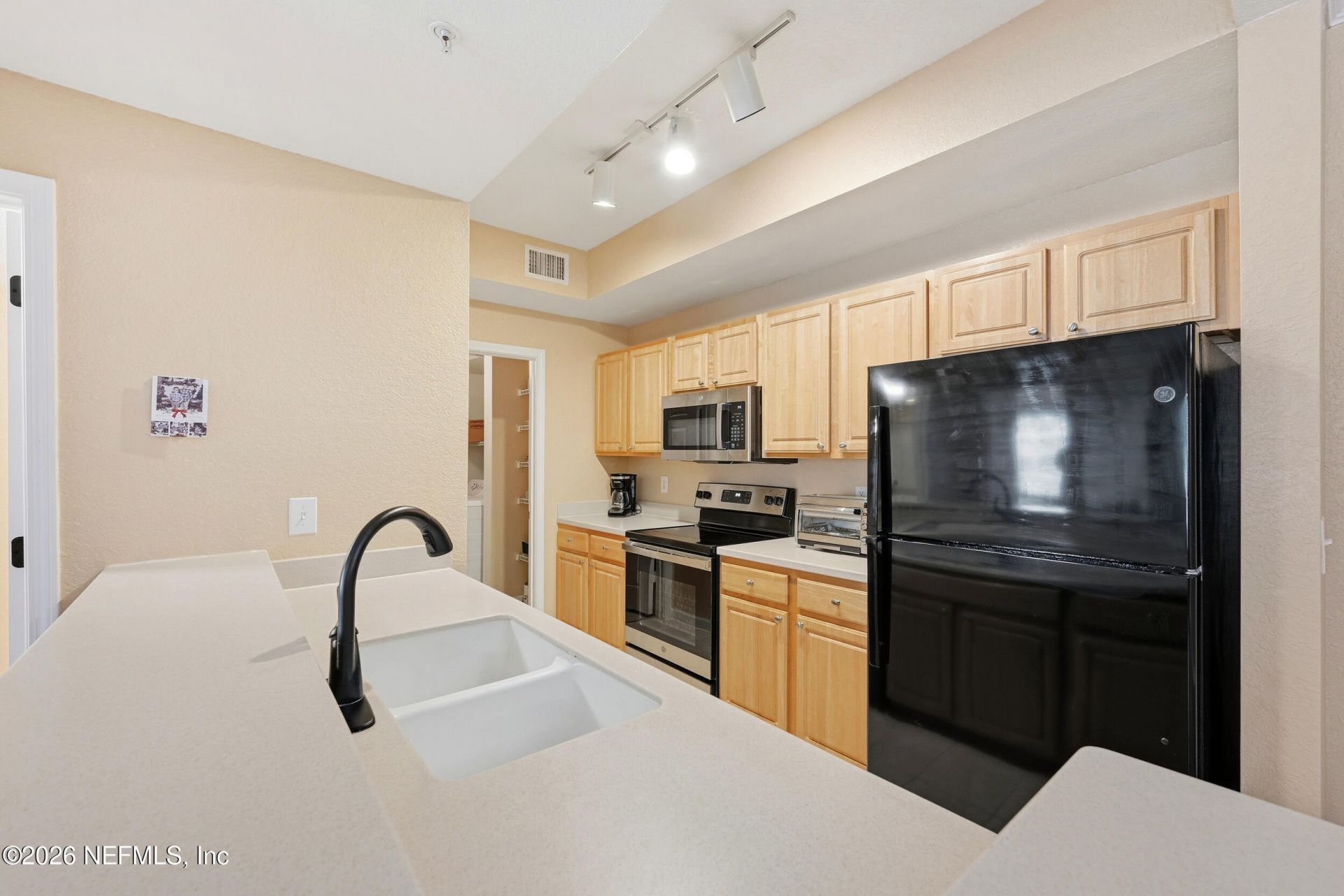 10075 Gate Parkway N, Unit 911, Jacksonville, FL 32246 Photo