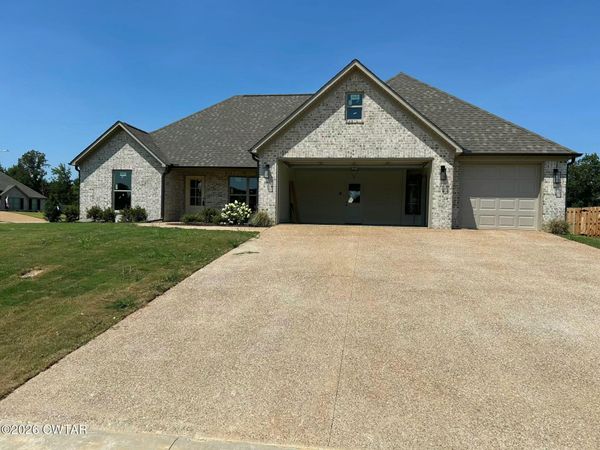 99 Bedford Farms Drive , Jackson, TN 38305