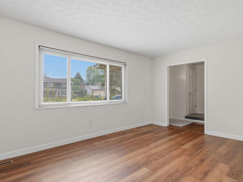 6983 Nocturne Road N, Reynoldsburg, OH 43068 Photo 5