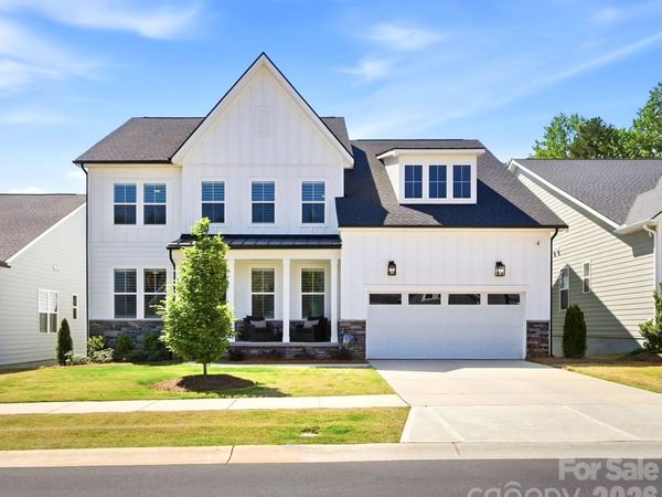 5225 Glenwalk Drive, Charlotte, NC 28269