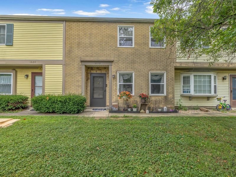 1622 Park Row Drive, Unit B, Columbus, OH 43235 Photo 1