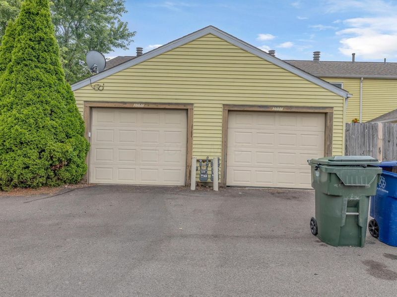 1622 Park Row Drive, Unit B, Columbus, OH 43235 Photo 20