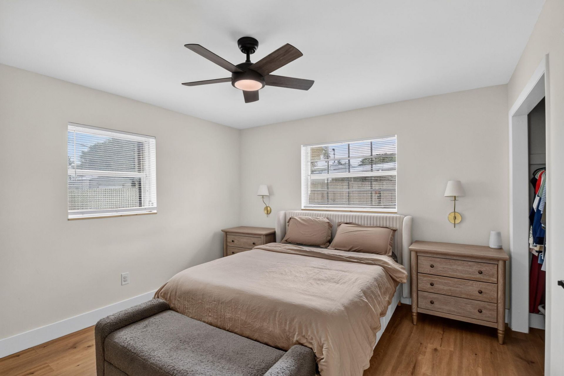 432 W Shadyside Circle, West Palm Beach, FL 33415 Photo