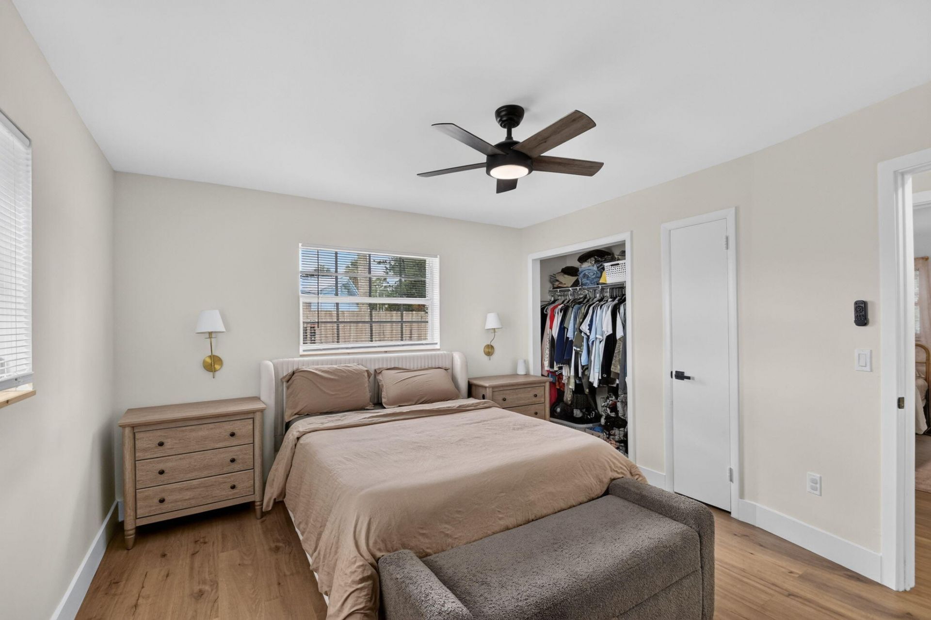 432 W Shadyside Circle, West Palm Beach, FL 33415 Photo