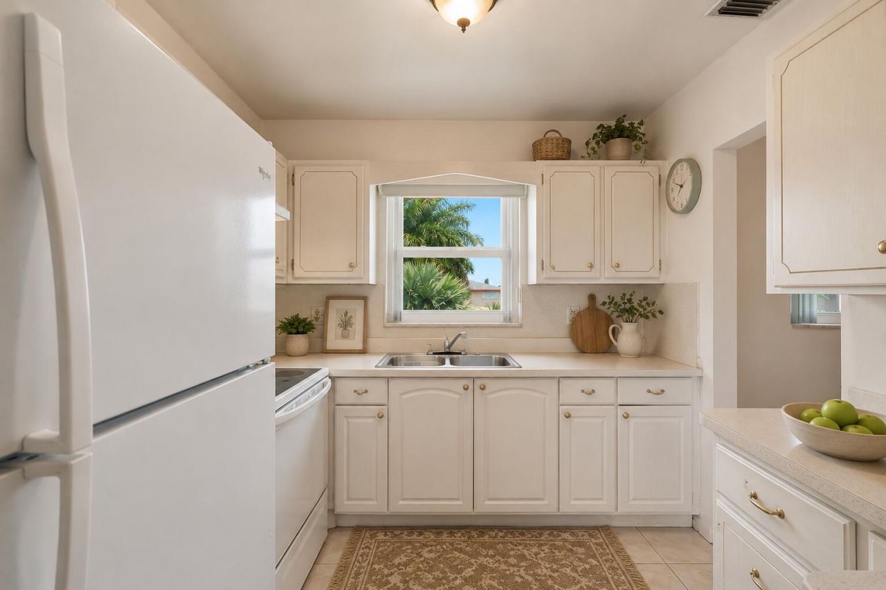 5300 Washington Street, Unit 301E, Hollywood, FL 33021 Photo