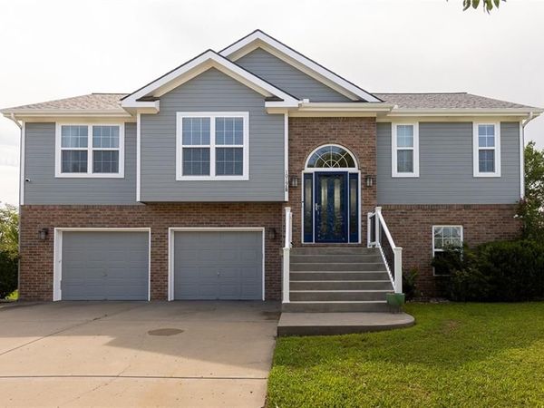 1019 NW 91st Terrace, Kansas City, MO 64155