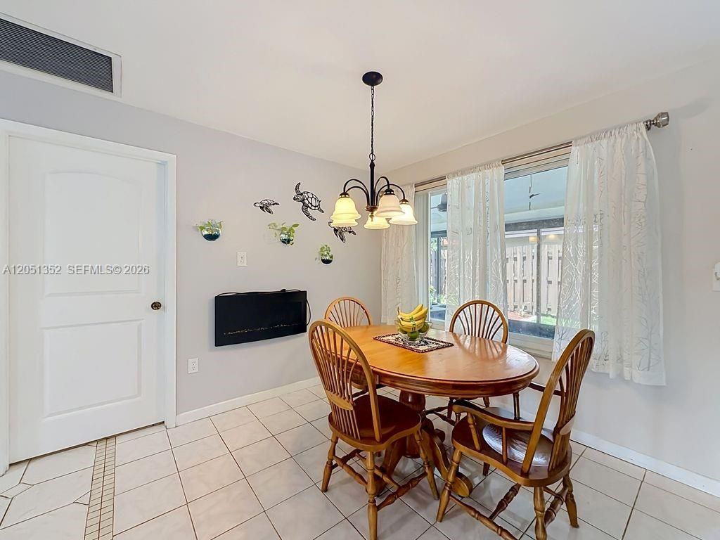 4201 NW 73rd Ave, Lauderhill, FL 33319 Photo