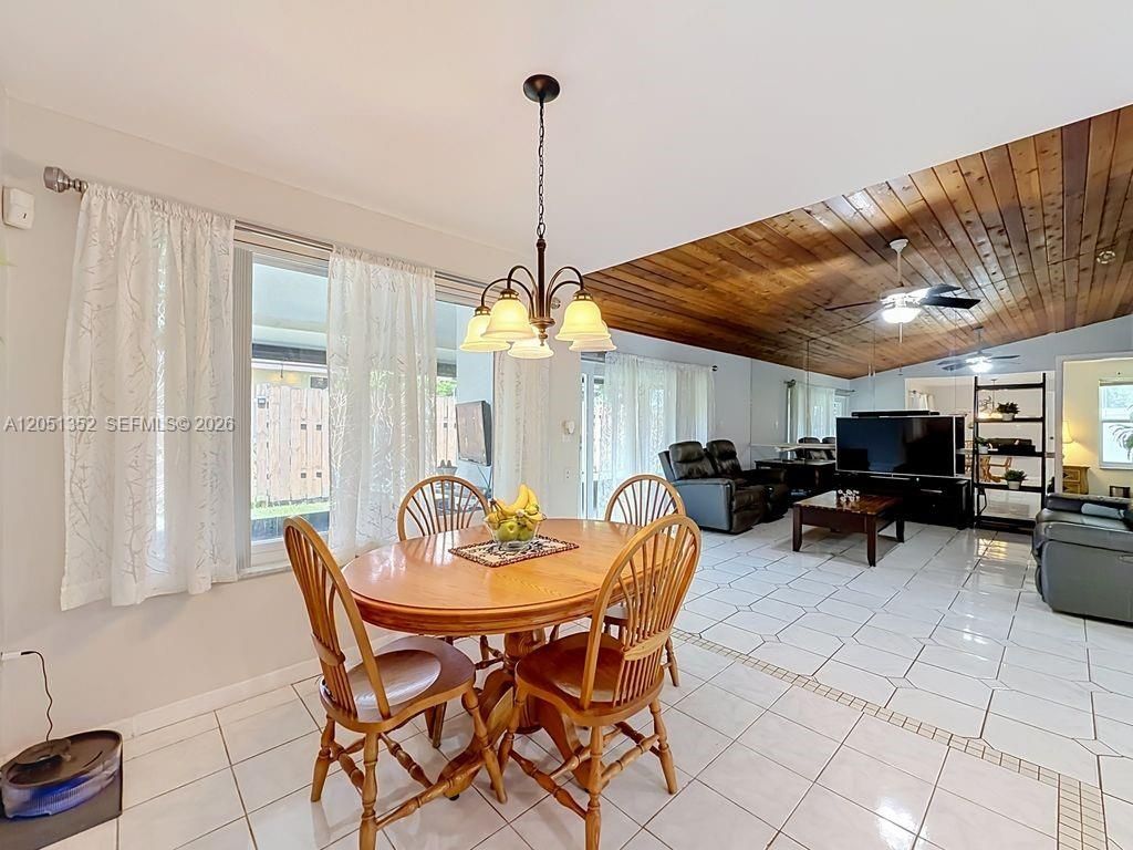 4201 NW 73rd Ave, Lauderhill, FL 33319 Photo