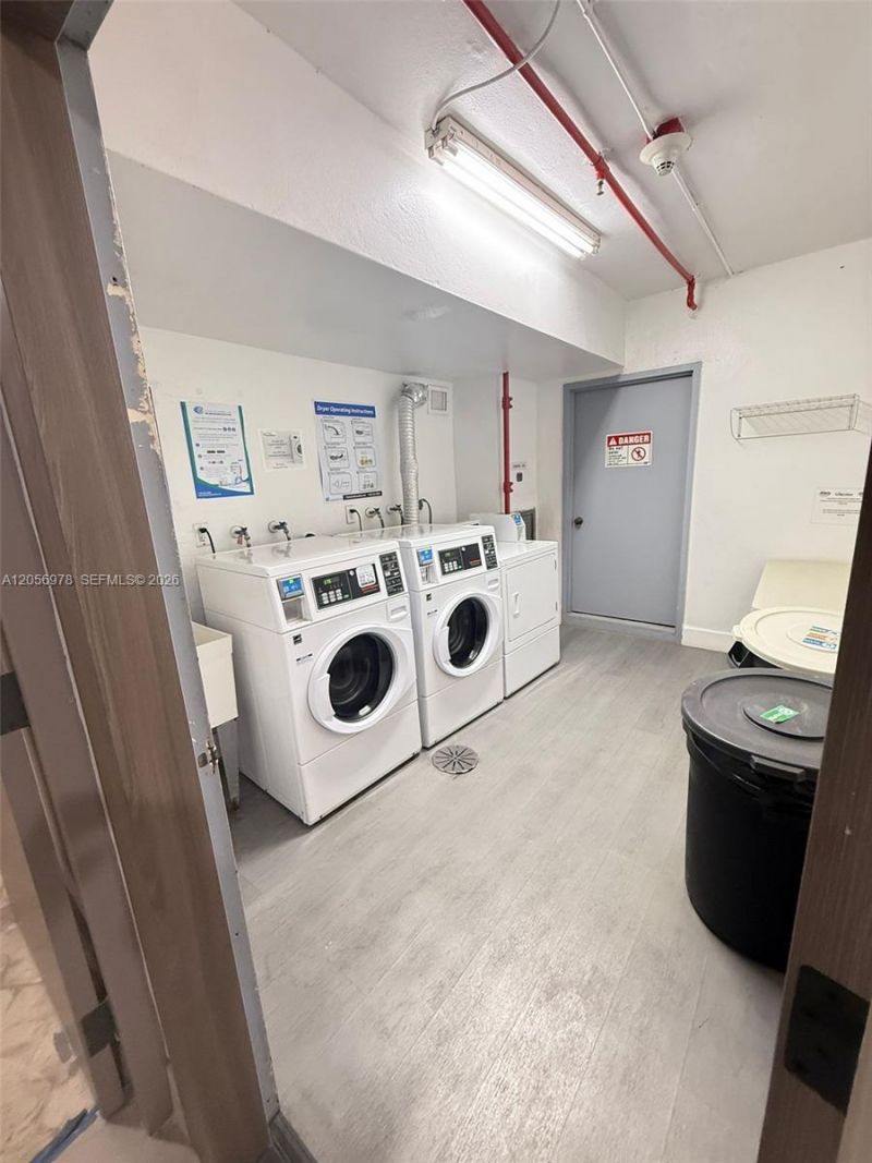 5825 Collins Ave , Unit 7B, Miami Beach, FL 33140 Photo